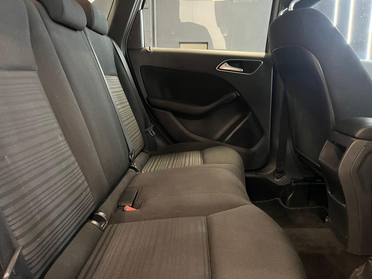 Mercedes-benz B 180 d Automatic Business OK NEOPATENTATI