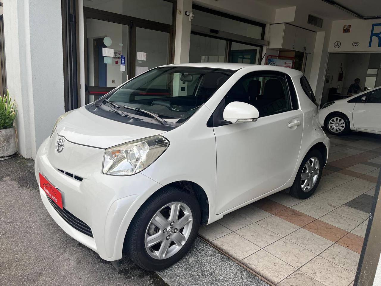 Toyota iQ 1.0