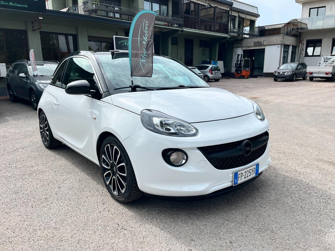 Opel Adam 1.2 70 CV