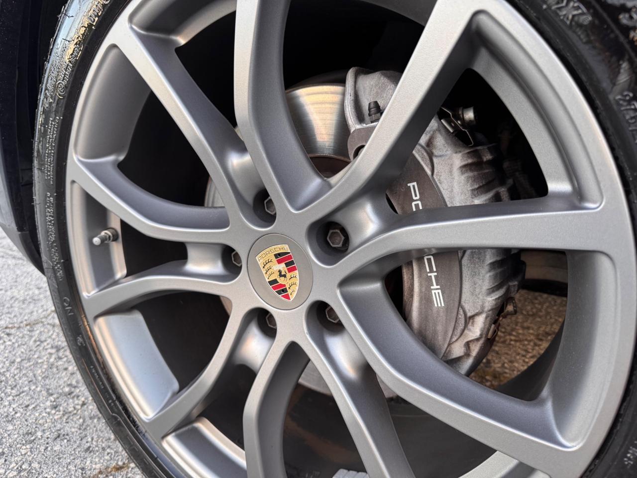 Porsche Cayenne 3.0 V6 E-Hybrid Platinum Edition
