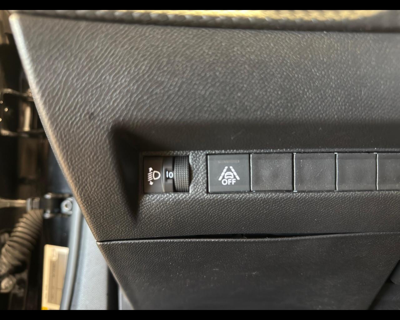 PEUGEOT 2008 2ª serie - 2008 BlueHDi 130 S&S EAT8 Allure