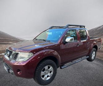 Nissan Navara 2.5 dCi 190CV 4 porte Double Cab LE