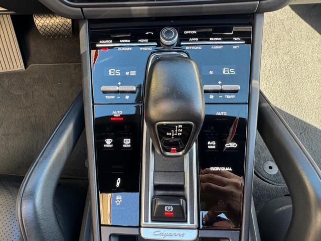 PORSCHE Cayenne 3.0 V6 E-Hybrid (FULL OPTIONAL)
