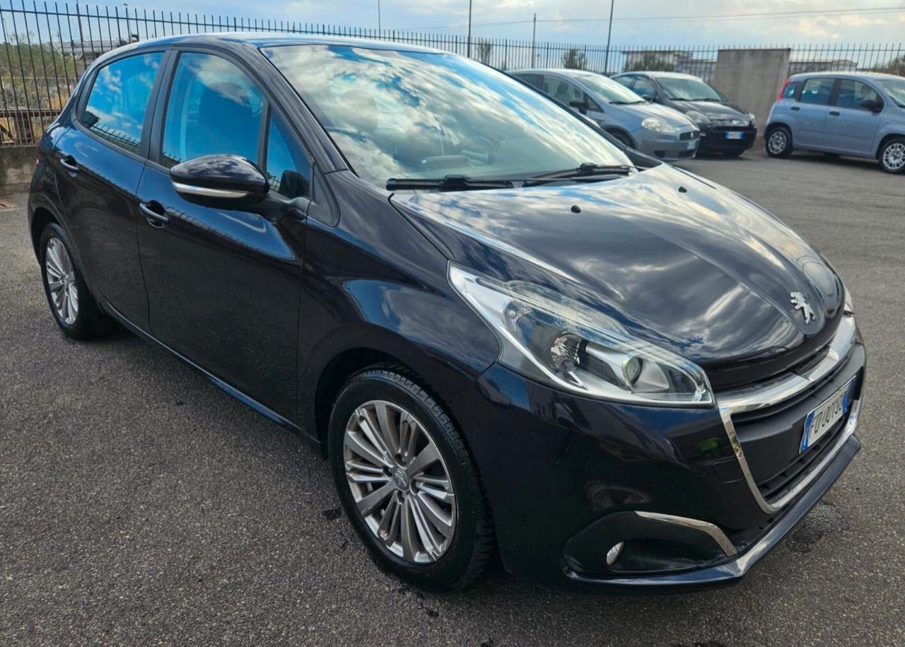 Peugeot 208 PureTech 82 5 porte Allure