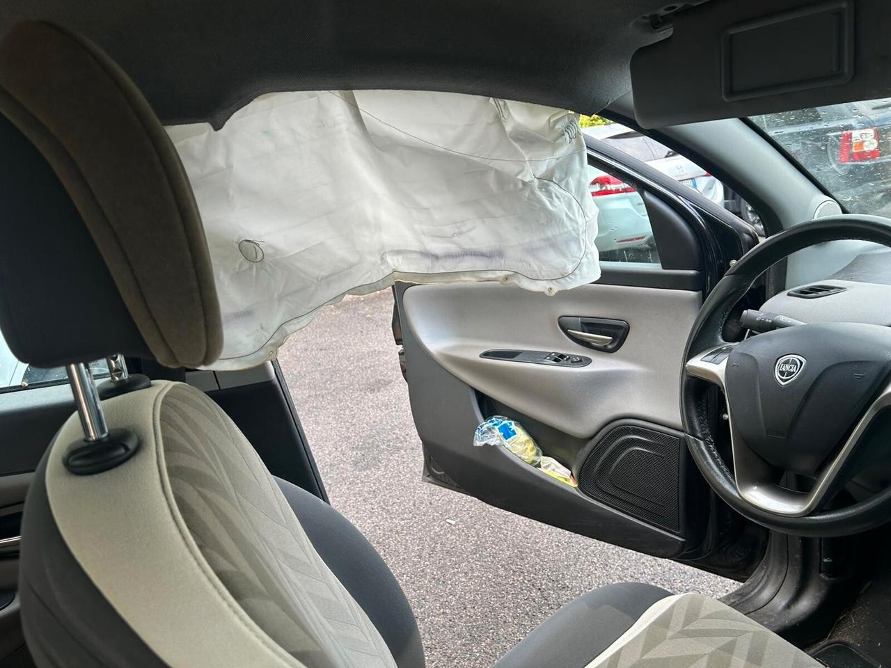 Lancia Ypsilon III 2015 1.2 ecochic Gpl 69cv - ANCHE NEOPATENTATI