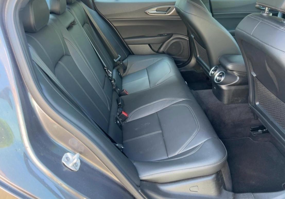 Alfa Romeo Giulia 2.0 280 CV Q4 Ti-Rata da 285€ al mese