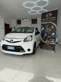 Toyota Aygo 1.0 12V VVT-i 5 porte Cool Soda Connect