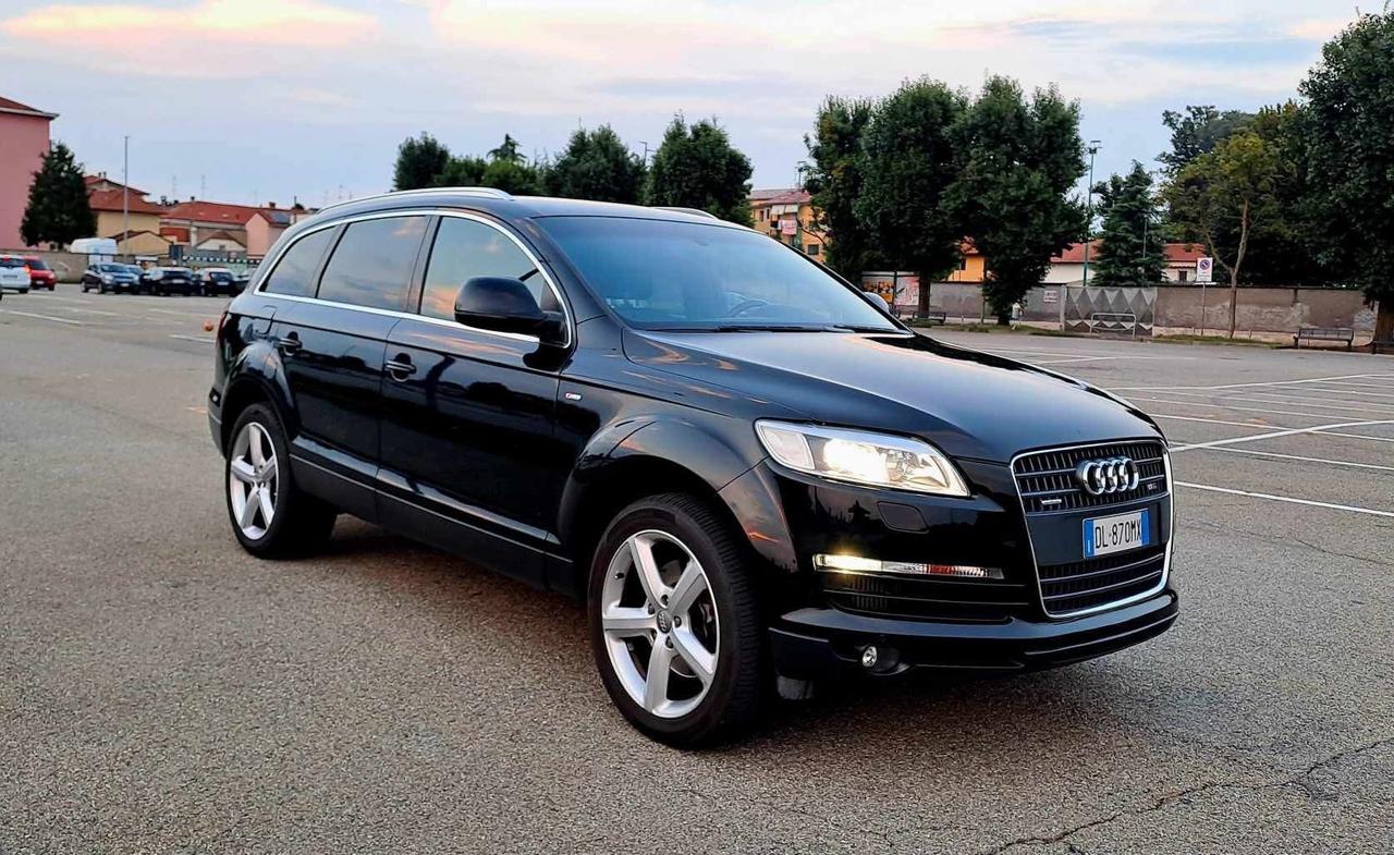 Audi Q7 3.0 V6 TDI 233 CV quattro F1 Sline 7posti