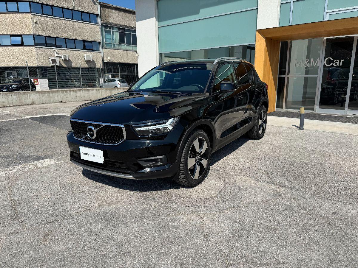 VOLVO - XC40 - T3 Geartronic Momentum Pro