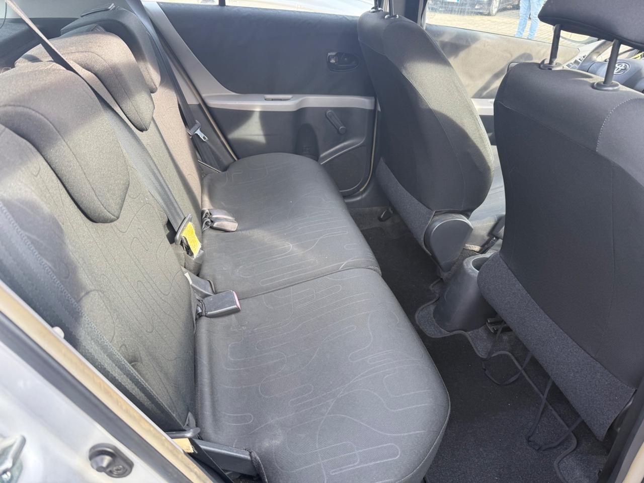 Toyota Yaris 1.0 5 porte