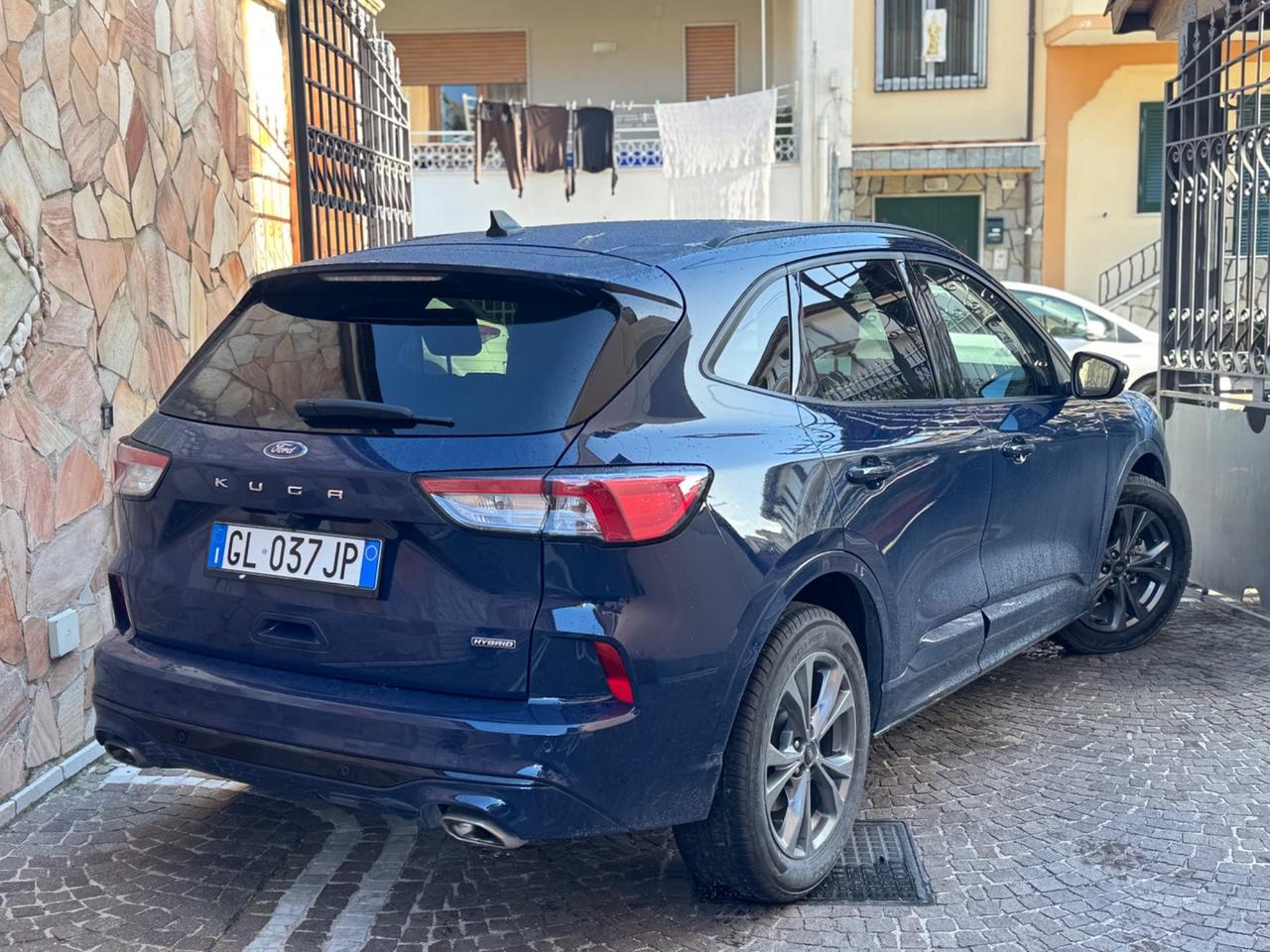 Ford Kuga 2.5 Full Hybrid CVT AWD ST-Line