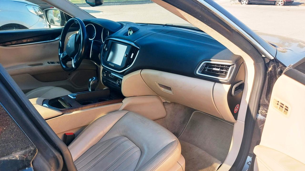 Maserati Ghibli V6 Diesel 275 CV MOTORE ROTTO