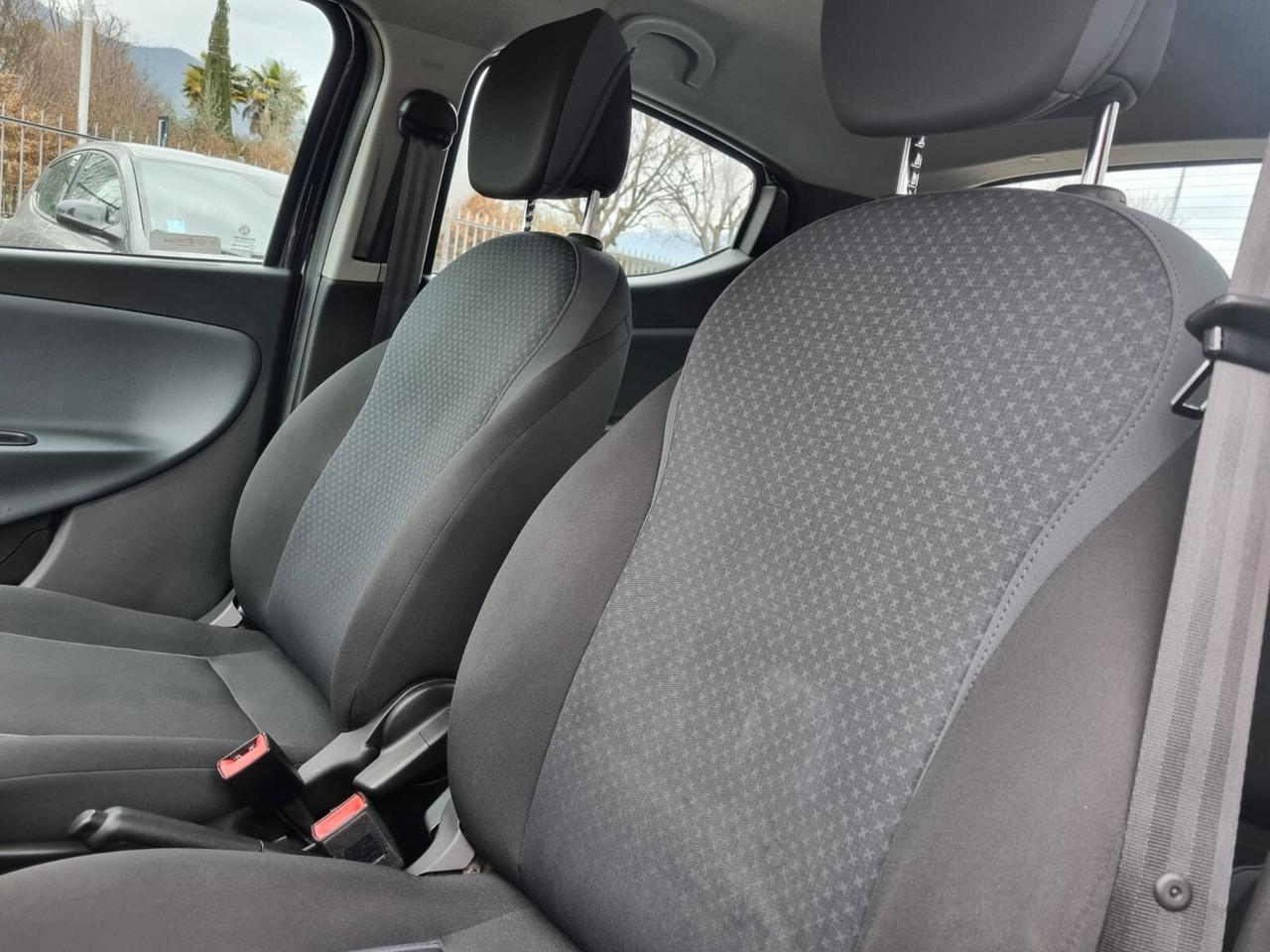 Lancia Ypsilon 1.2 69 CV 5 porte GPL Ecochic Silver