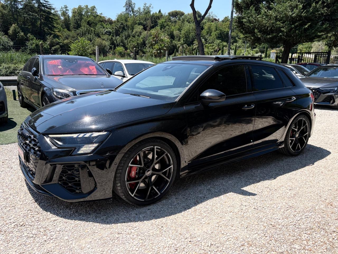 Audi RS3 Head-up display tetto bang&olufsen radar pack performance