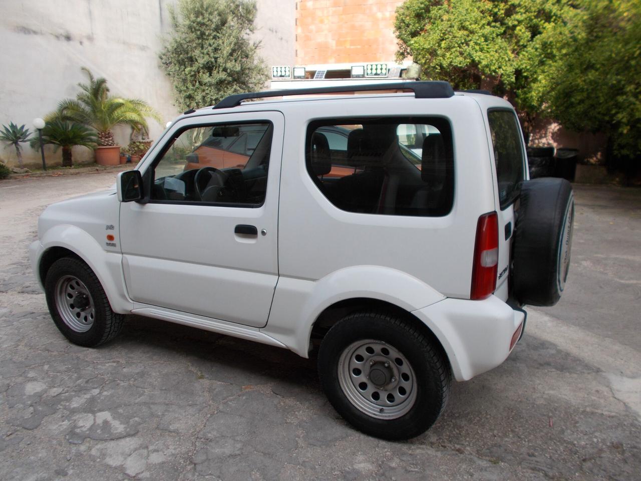 Suzuki Jimny 1.5 DDiS cat 4WD JLX