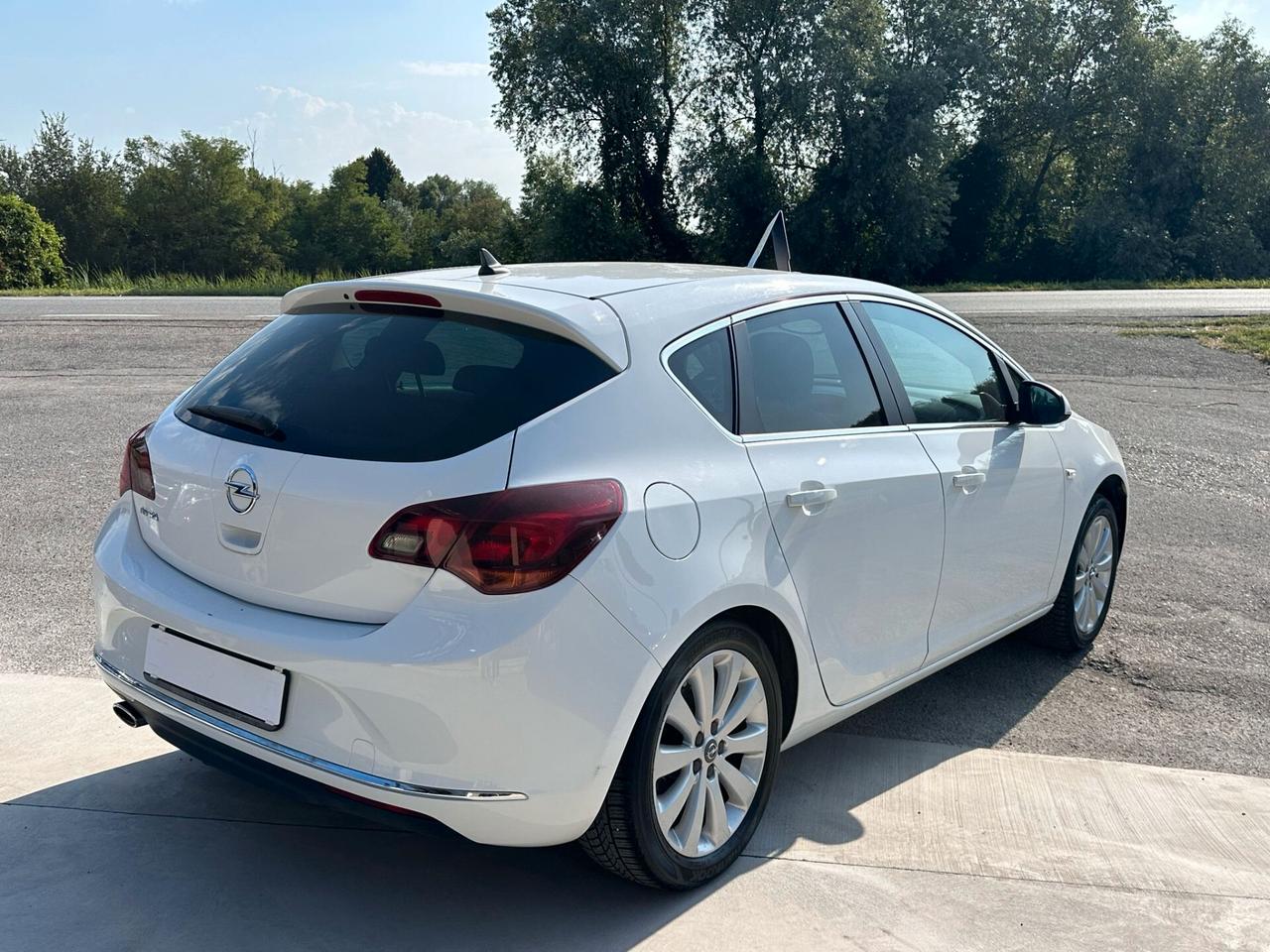 Opel Astra 1.4 Turbo 140CV 5 porte GPL Tech Cosmo