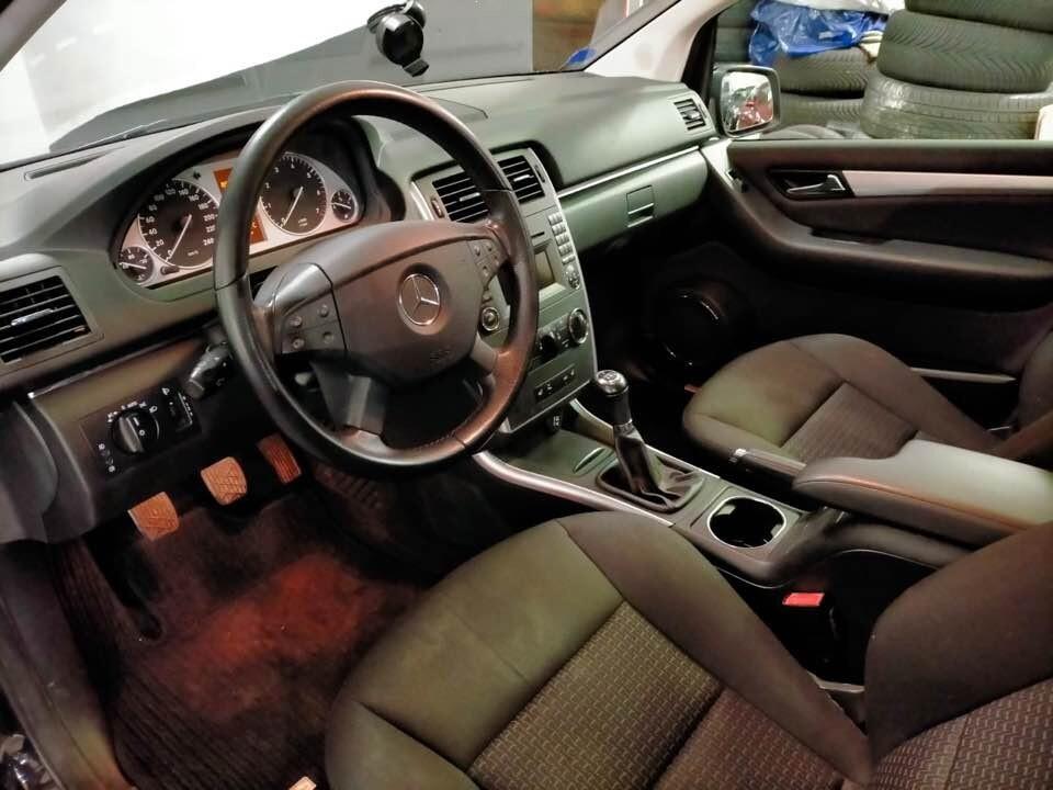 MERCEDES BENZ B 160 Sport