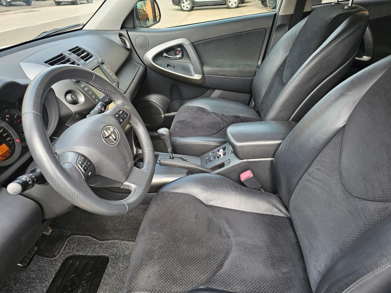 Toyota RAV4 Crossover 2.2 150cv D-Cat Executive*Pelle*Navi*Unipro*