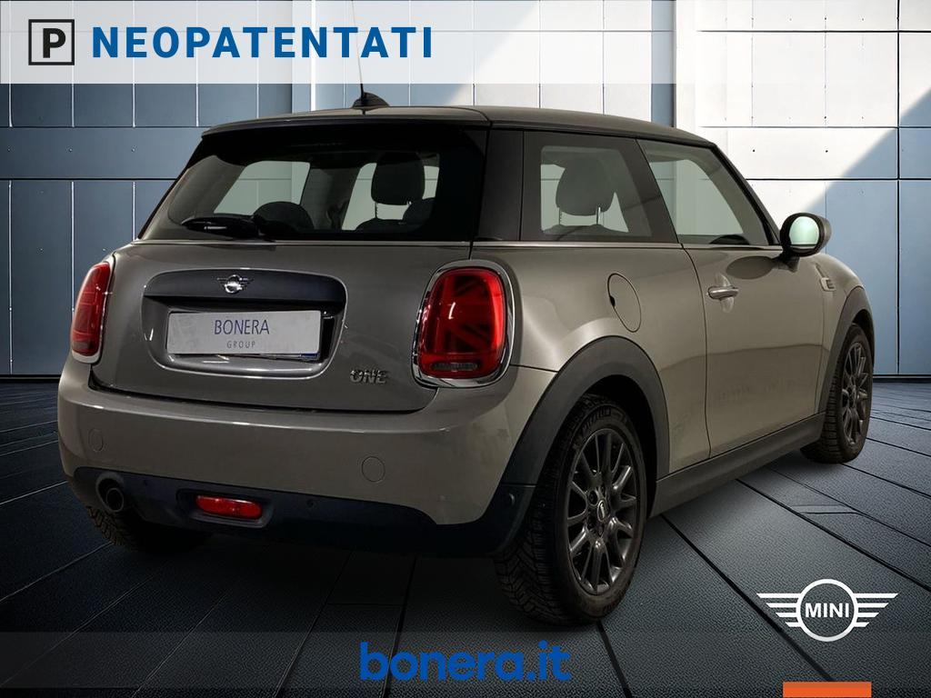 Mini One 1.5 TwinPower Turbo One DCT