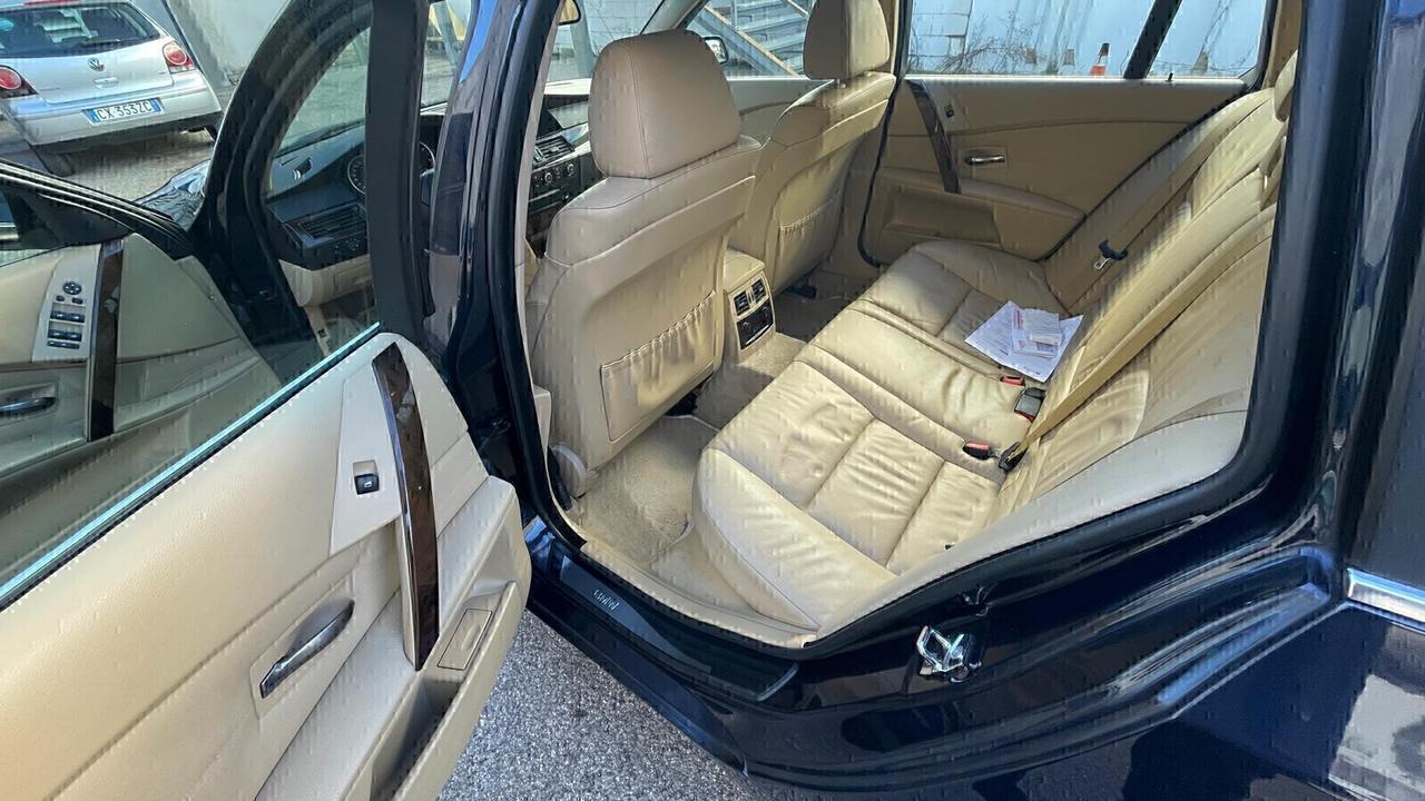 BMW 530d 231Cv. TOURING ELETTA AUTOMATICA