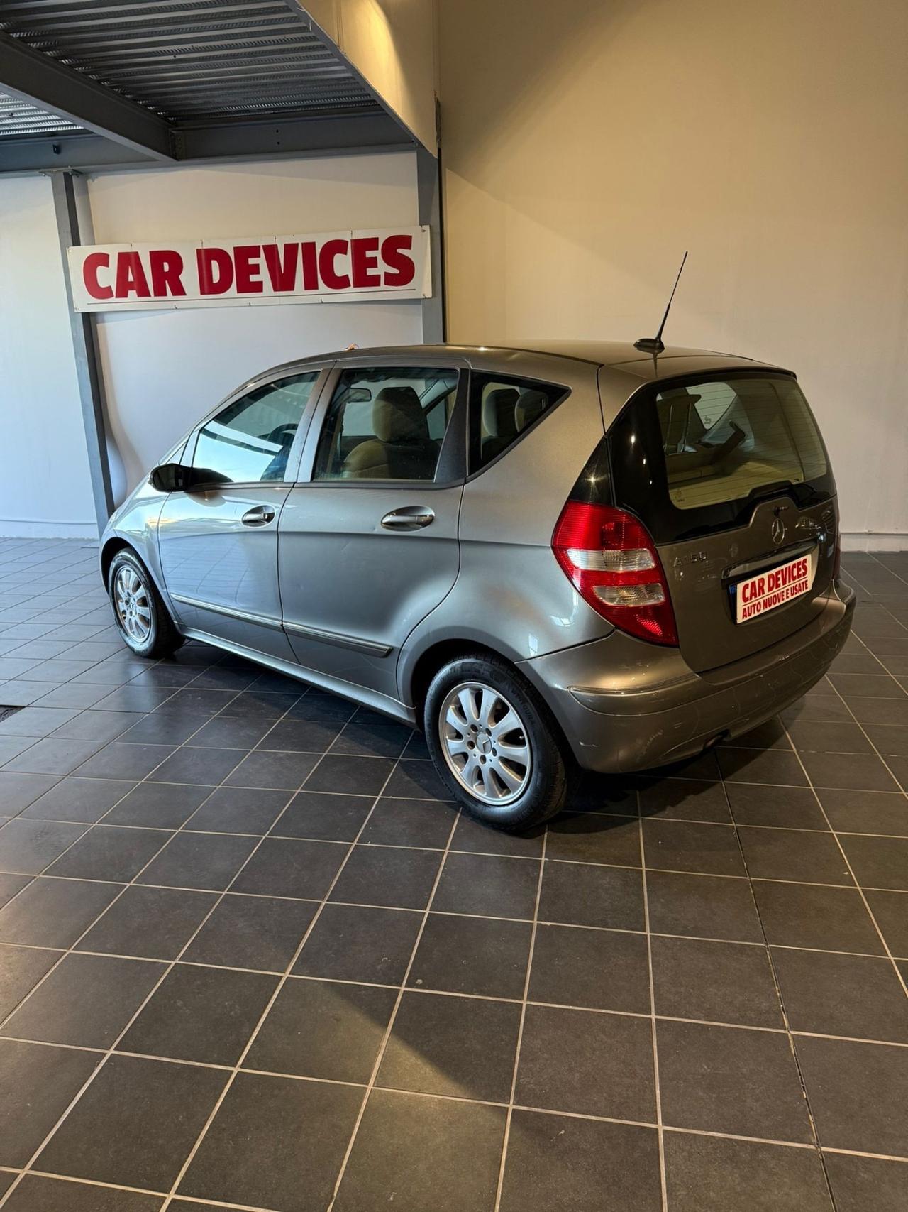 Mercedes A 150 - BENZINA-NEOPATENTATI