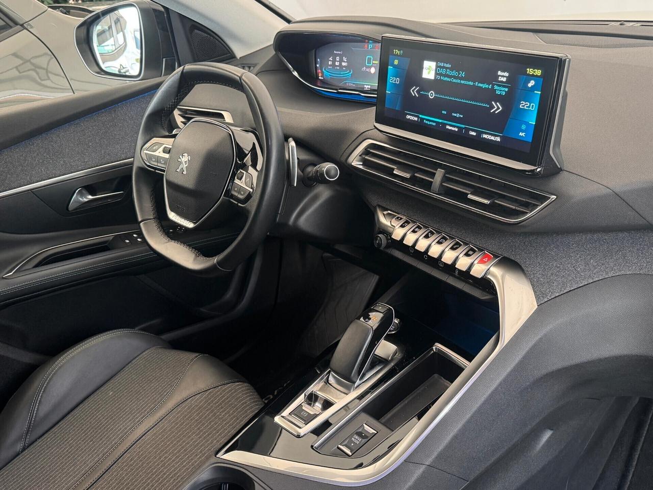 Peugeot 3008 Hybrid 225 e-EAT8 Allure Pack