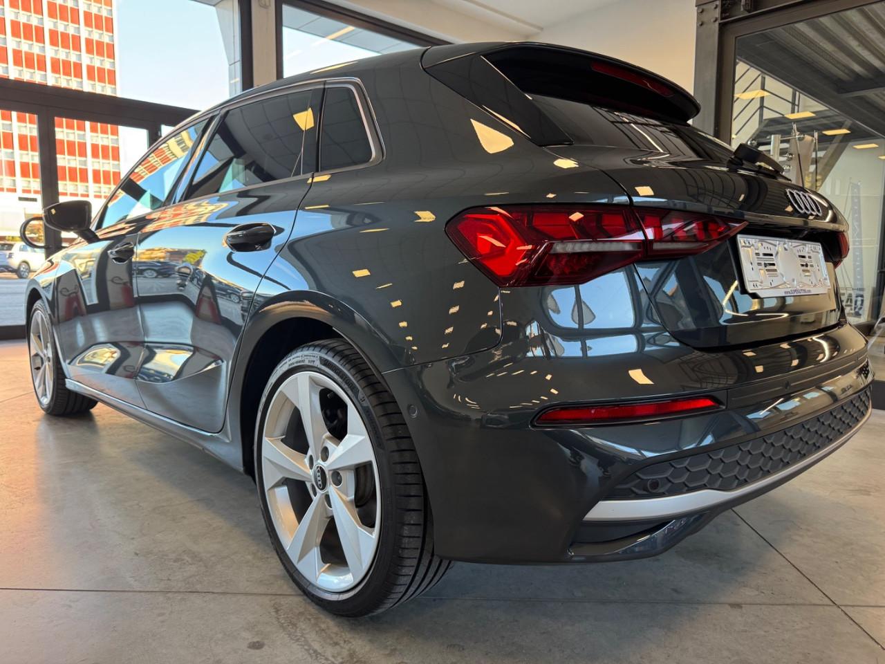 Audi A3 Sportback 30 TDI S Line Interiors 116cv