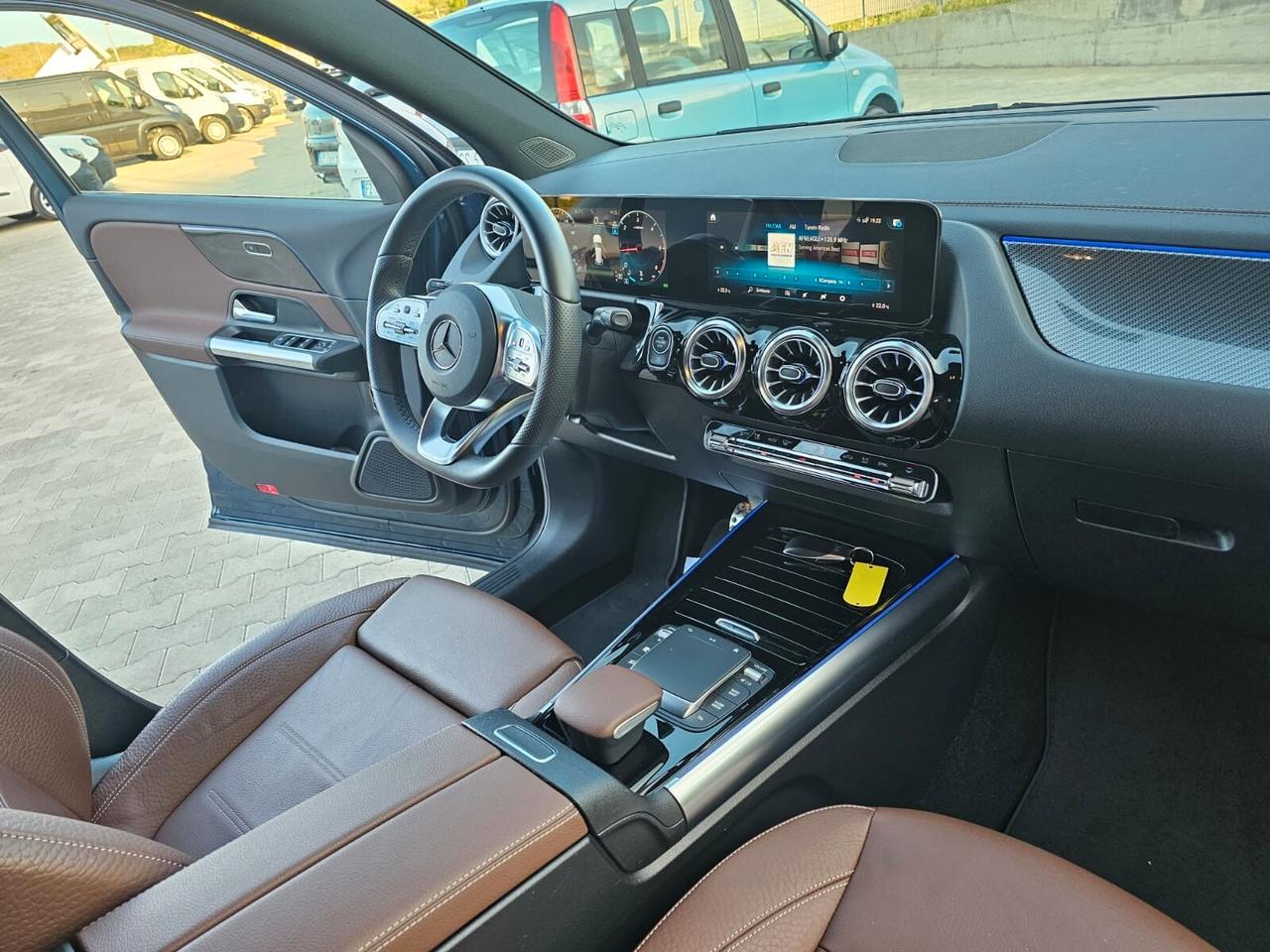 MERCEDES GLA 200D PREMIUM 11/2022