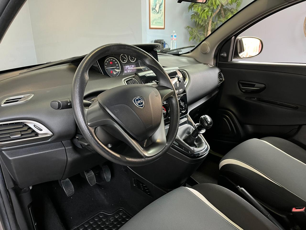 Lancia Ypsilon 1.2cc ELEFANTINO 69cv - UNICA PROPRIETARIA