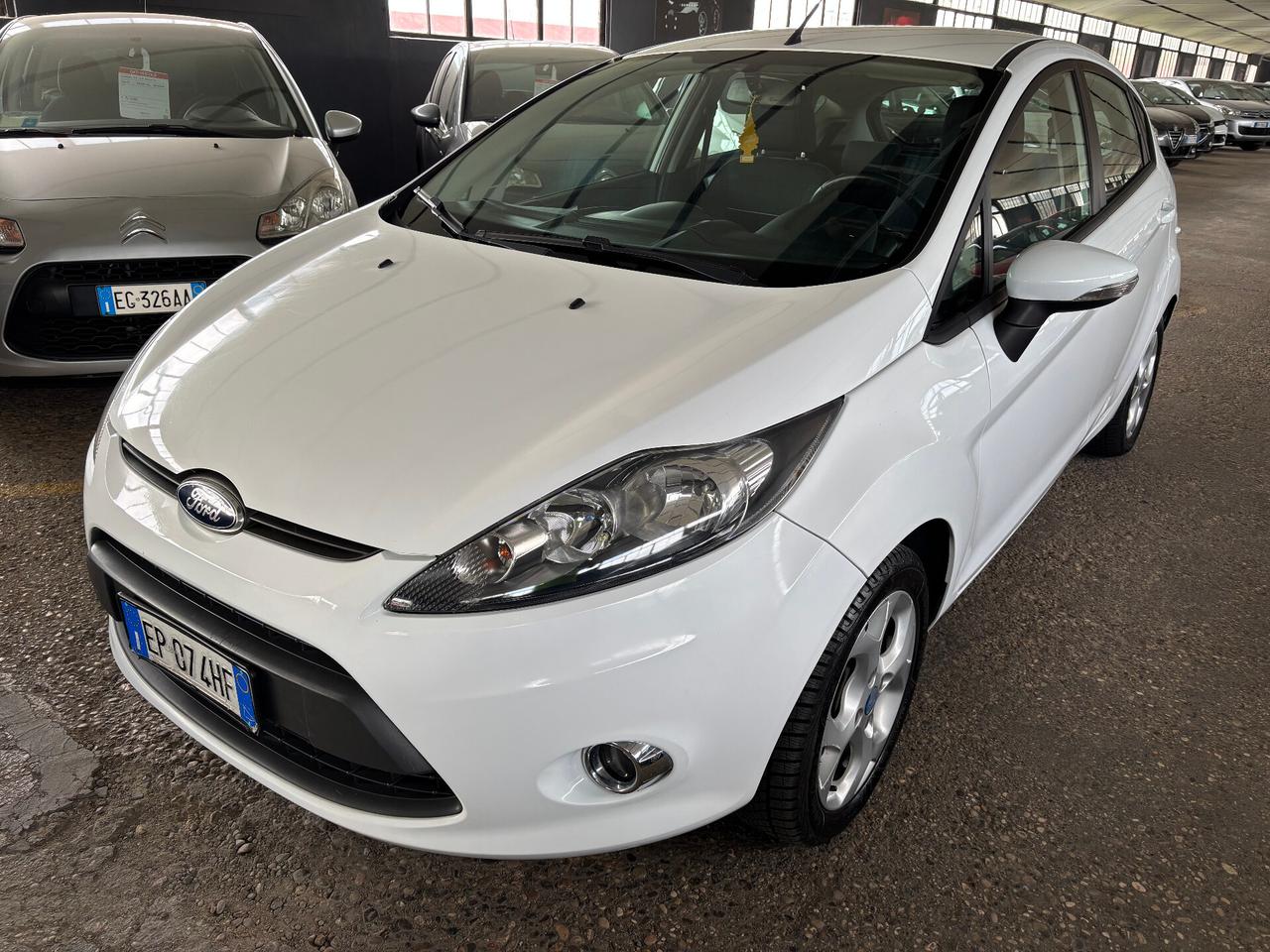 Ford Fiesta 1.4 TDCi 70CV 5p Titanium NEOPATENTATO