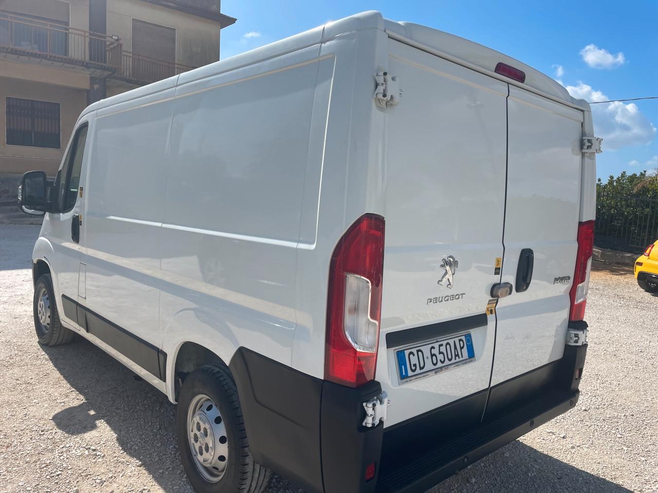 Peugeot Boxer 330 2.2 BlueHDi 140 S&S PC-TN Furgone