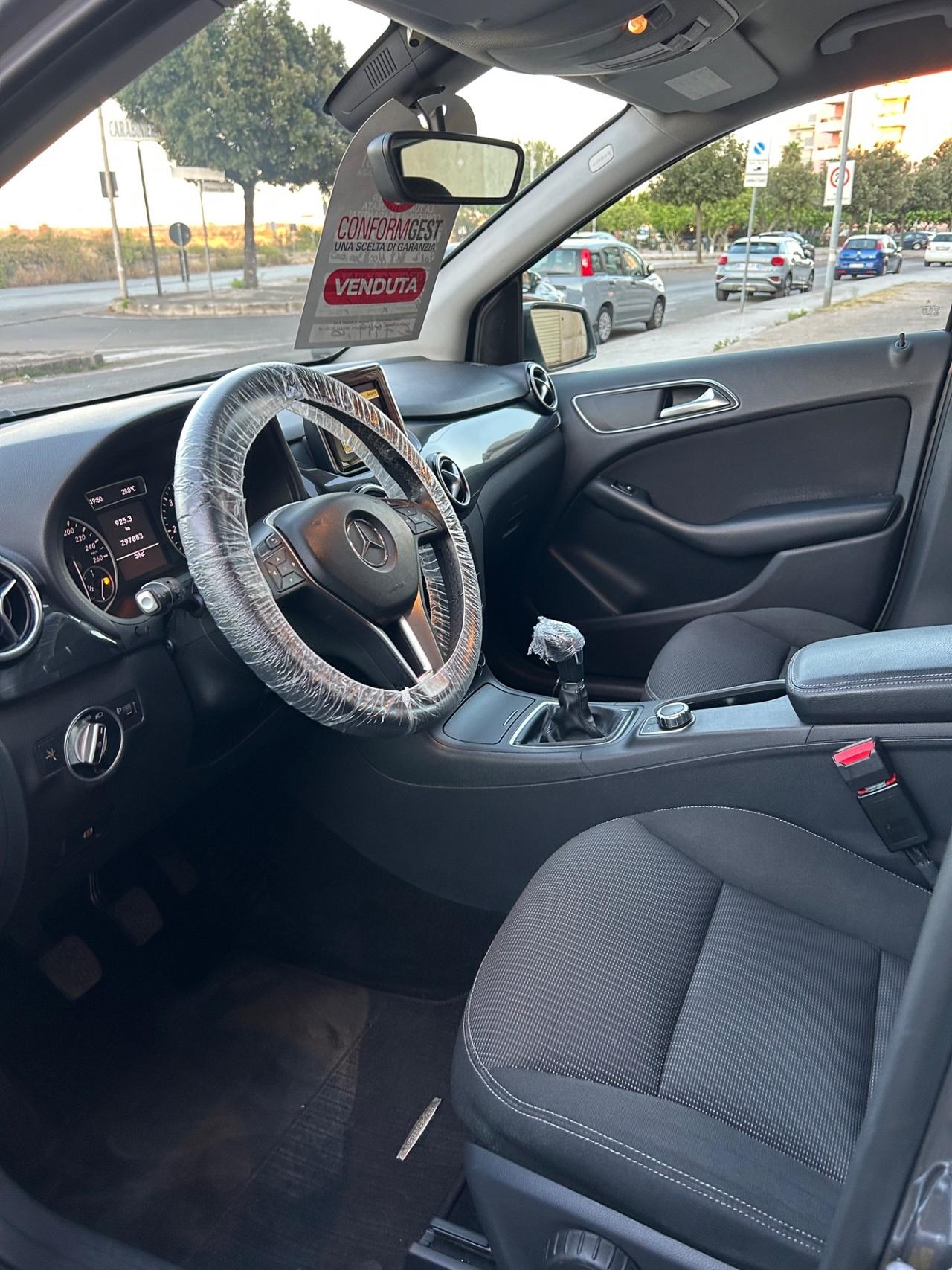 Mercedes-benz B 180 CDI BlueEFFICIENCY Executive