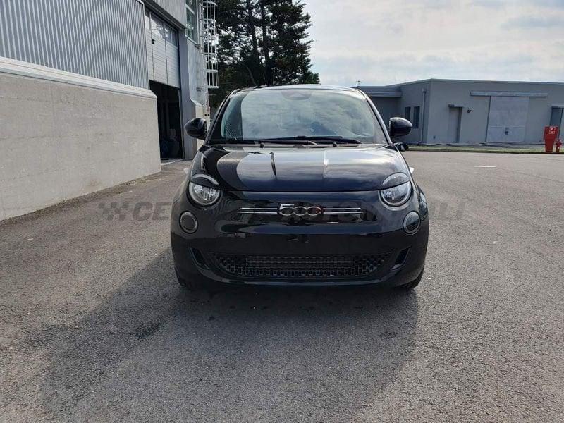 FIAT 500 Nuova 500 Hatchback My23 La Nuova 500 - 320 Berlina