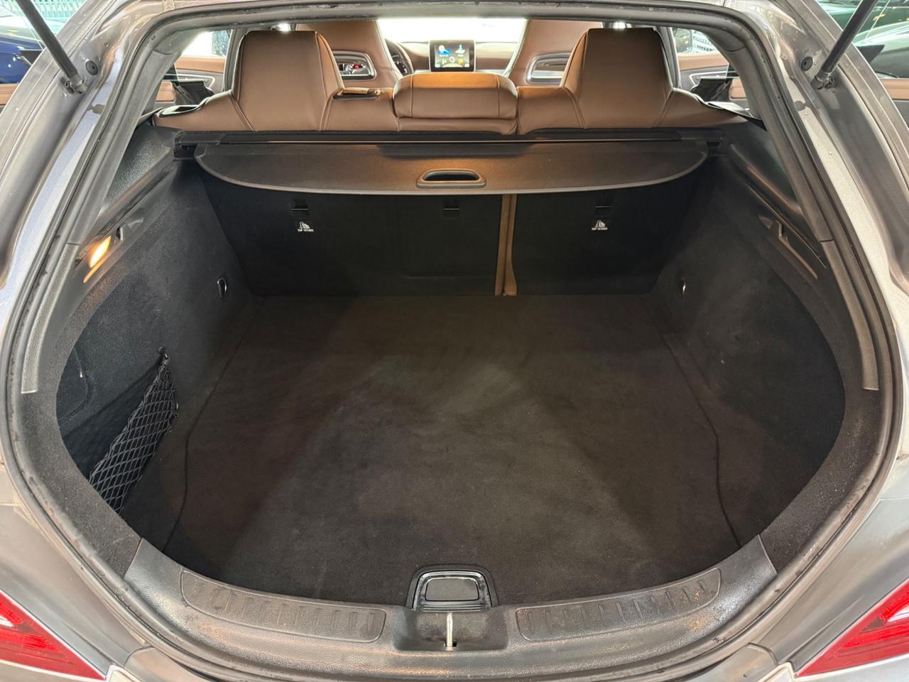 Mercedes-benz CLA 200 Shooting Brake FULL !!