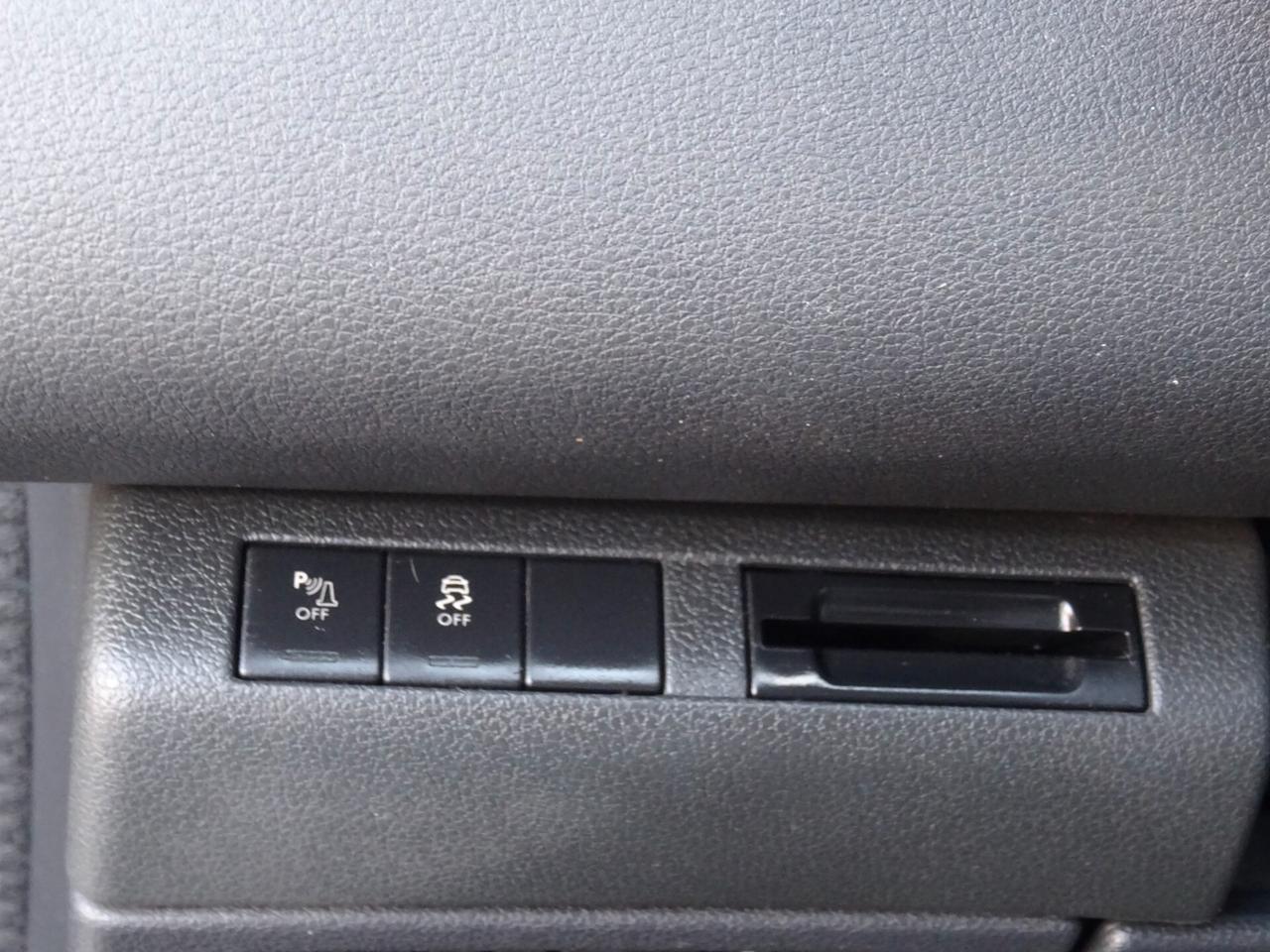 Peugeot 3008 1.6 HDi 115CV Business