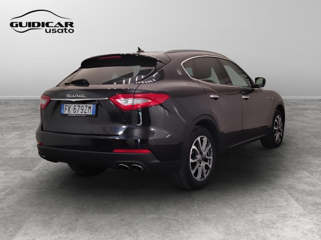 MASERATI Levante - Levante 3.0 V6 250cv auto