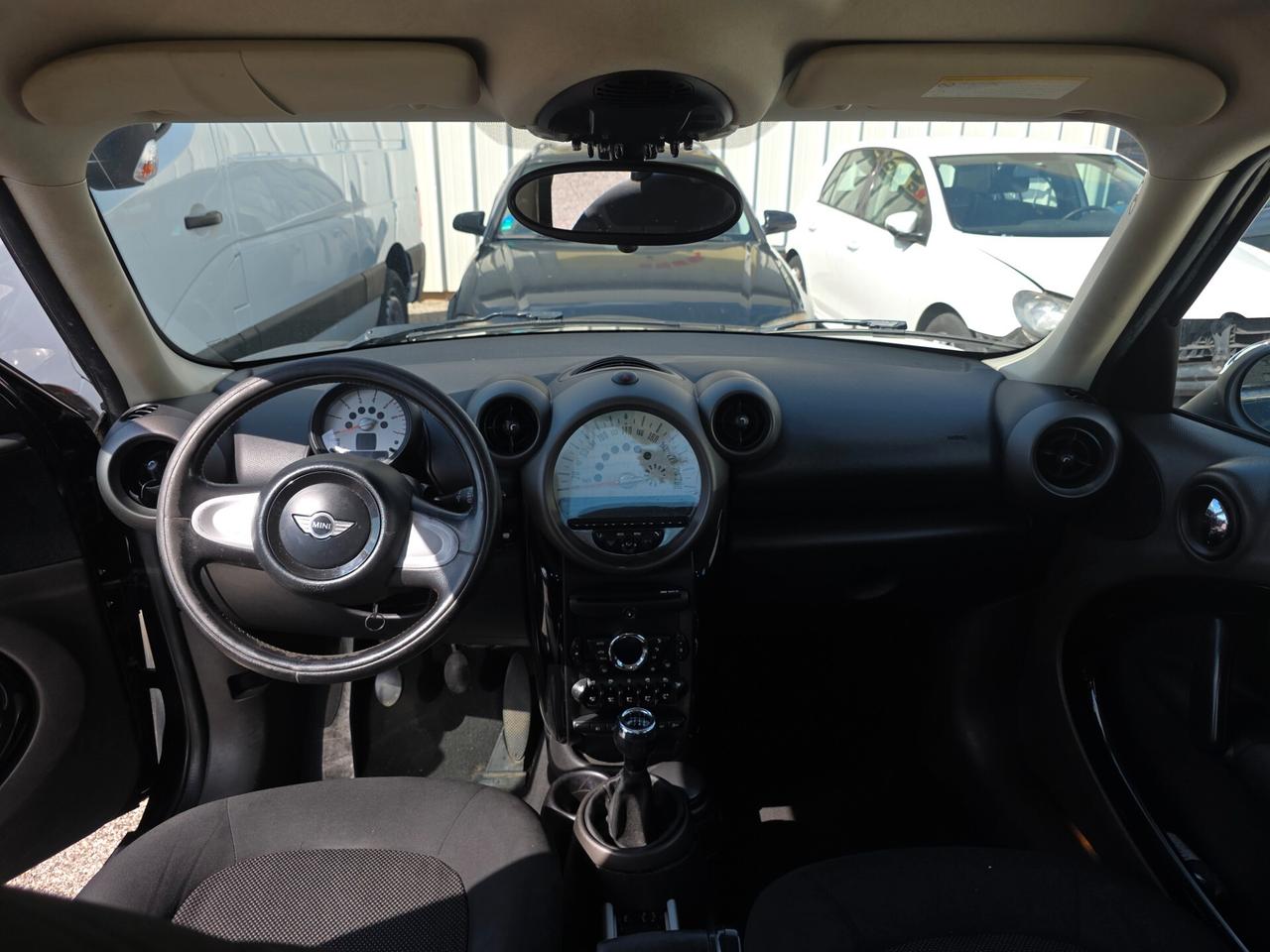 Mini One D Countryman 1.6 D TOTAL BLACK