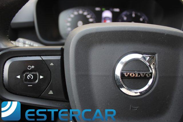 VOLVO XC40 D3 Geartronic Momentum