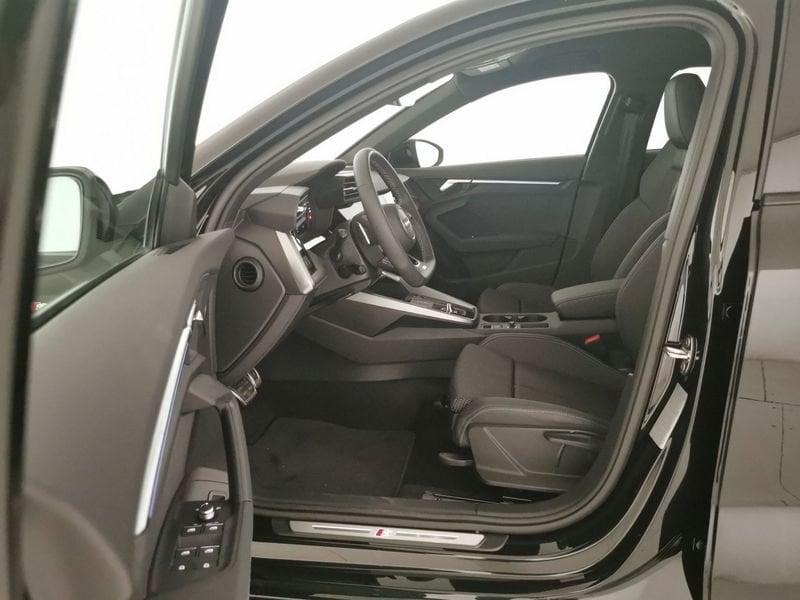 Audi A3 NUOVA SPORTBACK Sportback 40 1.4 tfsi e Identity Black s-tronic