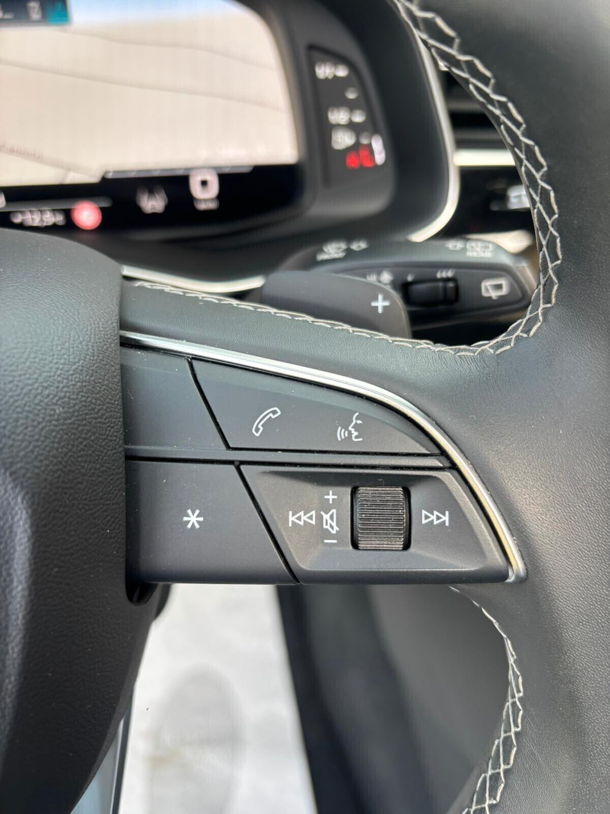 Audi Q8 SUV 50 TDI 286 CV quattro tiptronic S line edition//-/