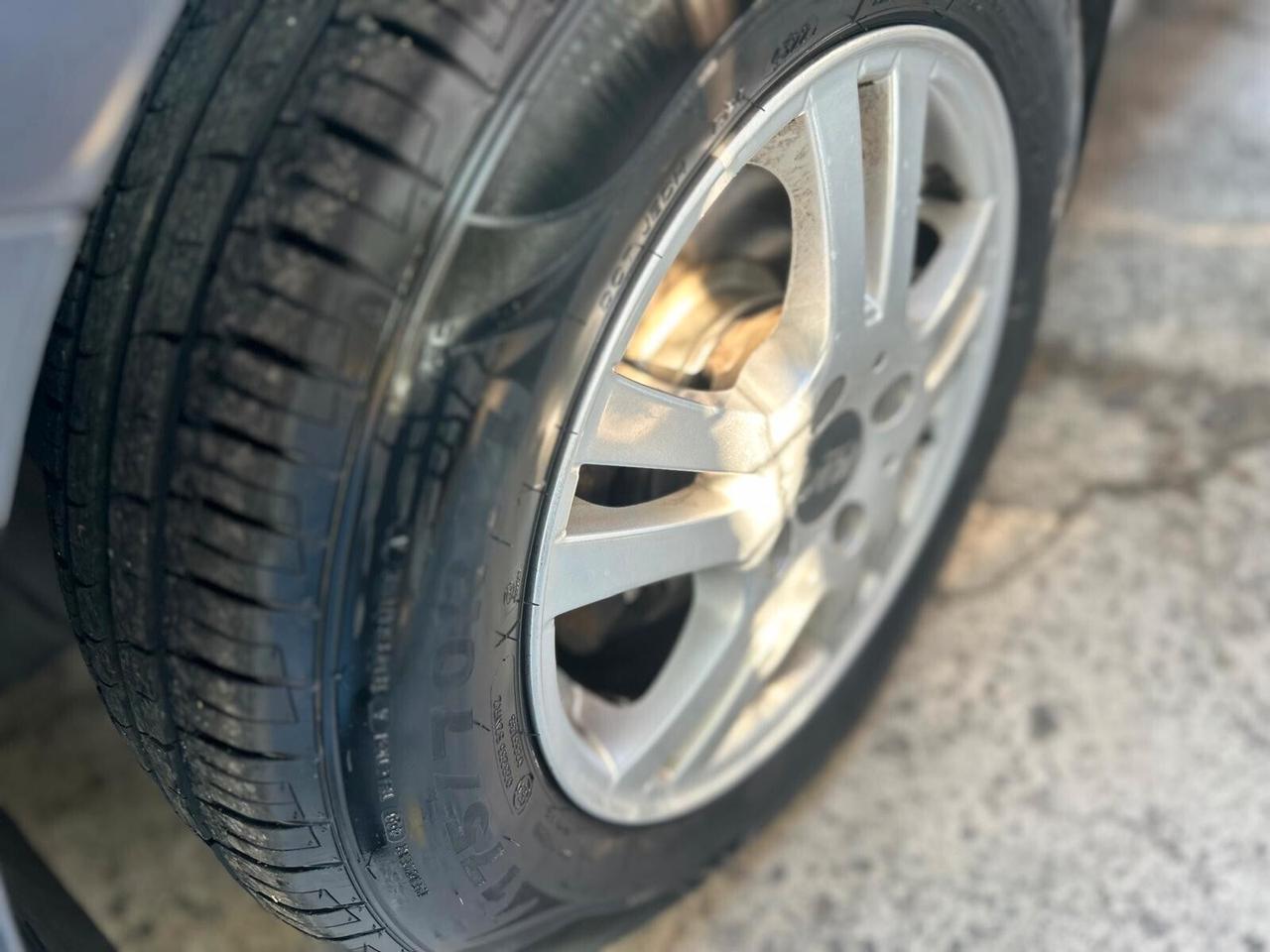 Hyundai i20 1.2 MPI MT Connectline