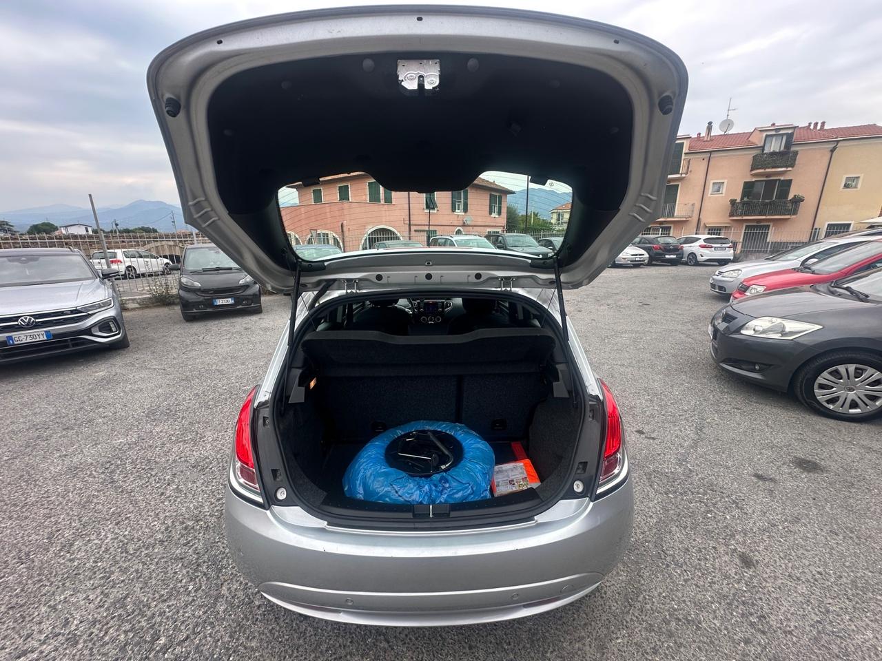 Lancia Ypsilon 1.2 69 CV 5 porte GPL Platinum