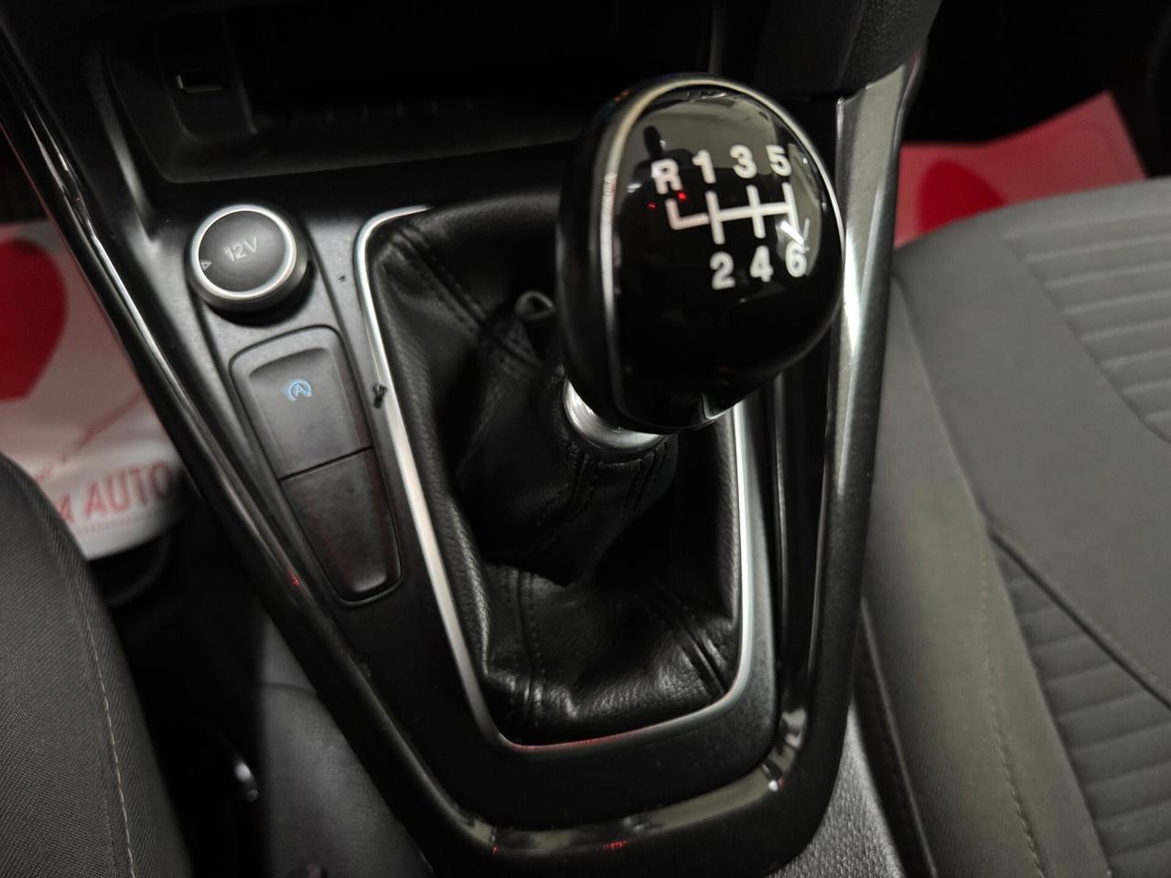 Ford Focus Titanium / 1.5 TDCi 120 CV /SW/