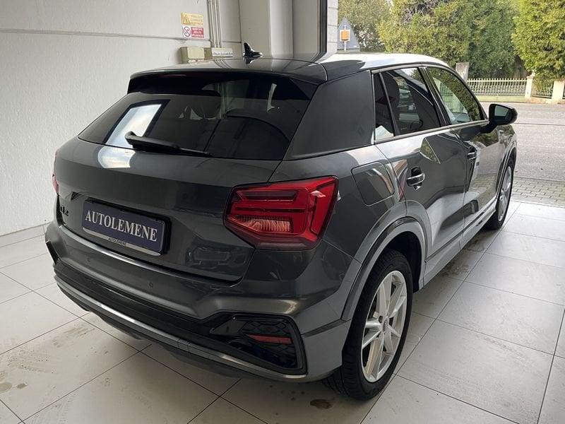 Audi Q2 Q2 35 TFSI S tronic Identity Black