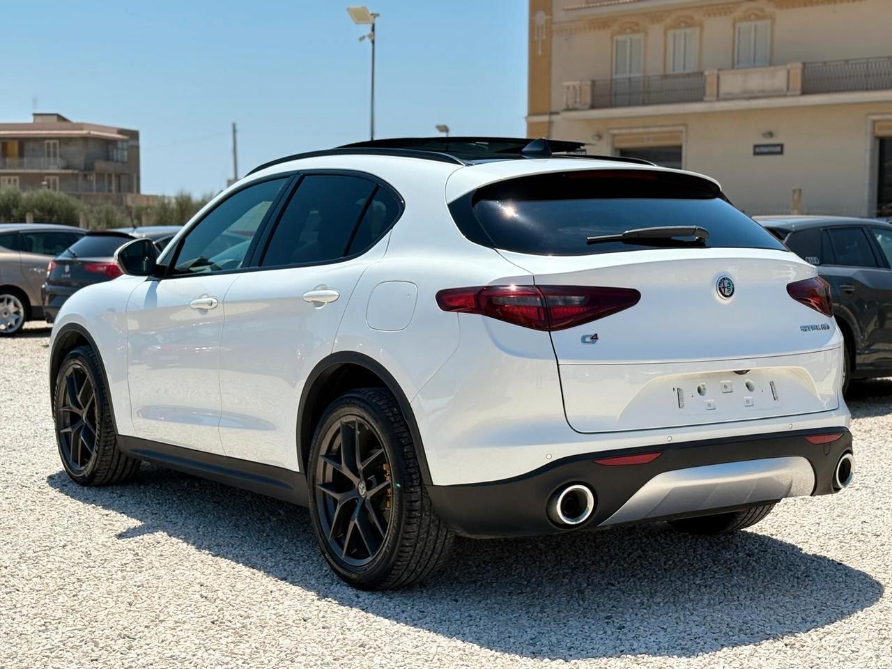 Alfa Romeo Stelvio 2.2 Turbodiesel 180 CV AT8 Q4 Executive TETTO APRIBILE