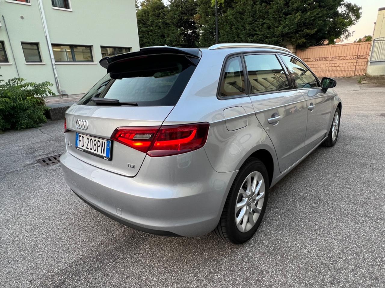 Audi A3 SPB 1.6 TDI clean diesel S tronic