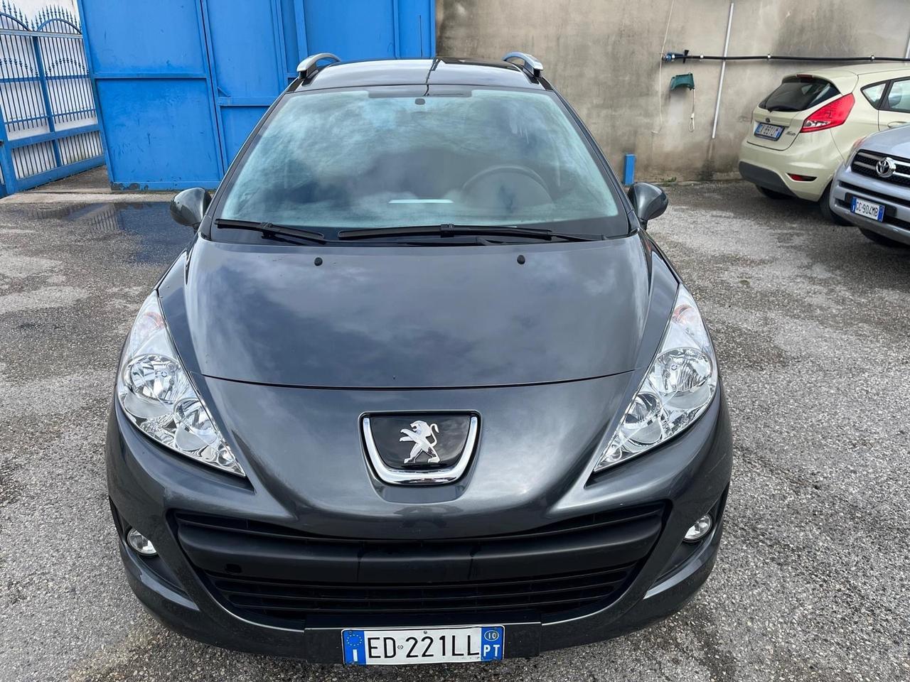 Peugeot 207 s.w-1.6 hdi-full-2010
