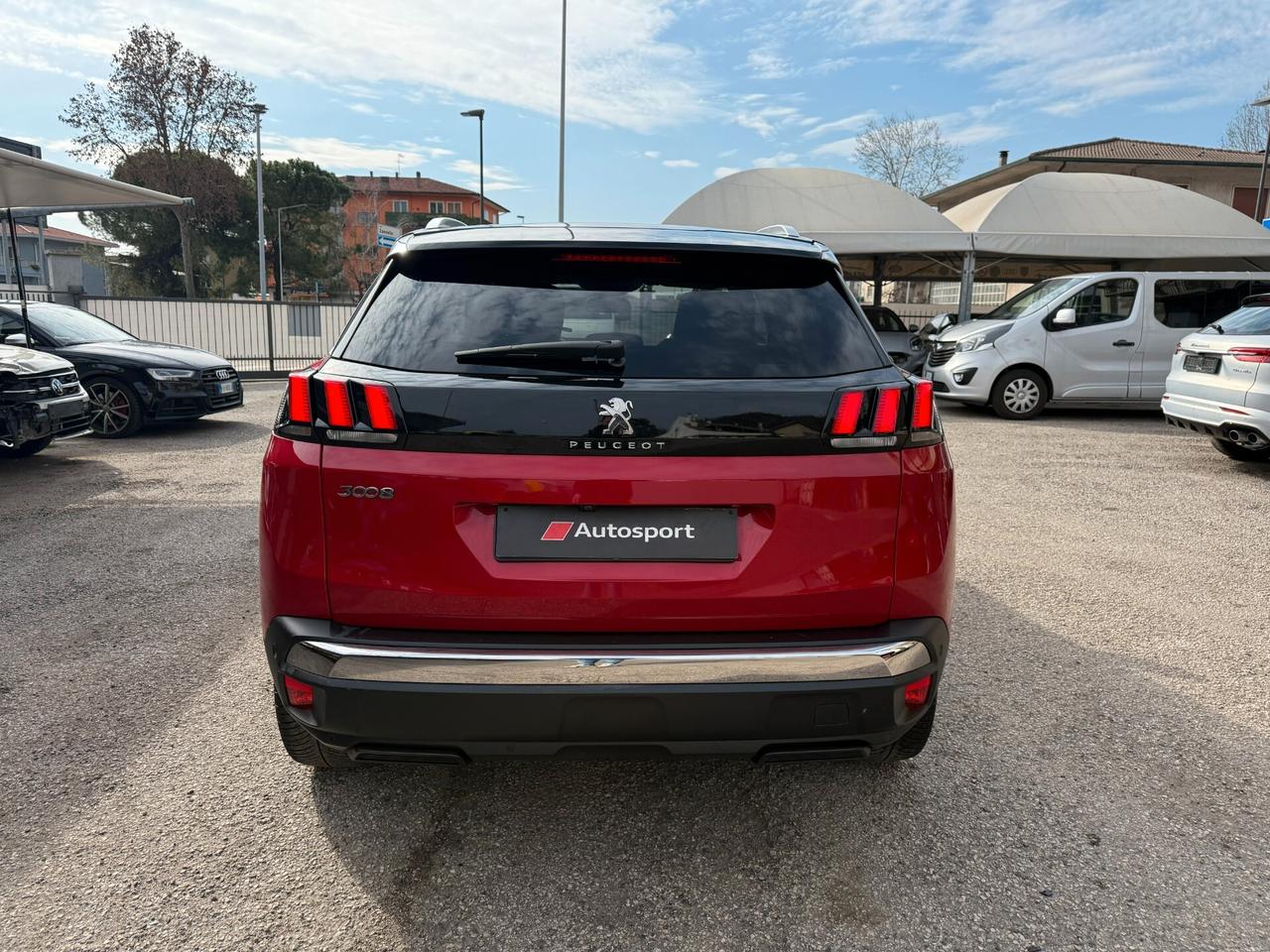 Peugeot 3008 130 EAT8 Allure ! INCIDENTATA !