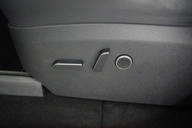 TESLA Model Y Model Y AWD Performance