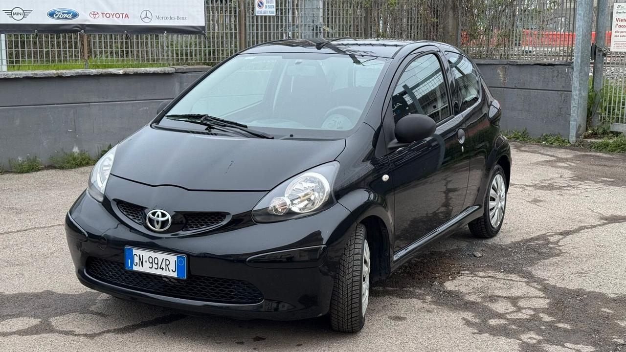 Toyota Aygo 1.0 12V VVT-i 3 porte Sol
